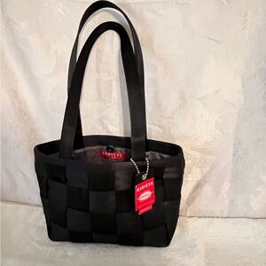 Harveys Seatbelt Bag Black